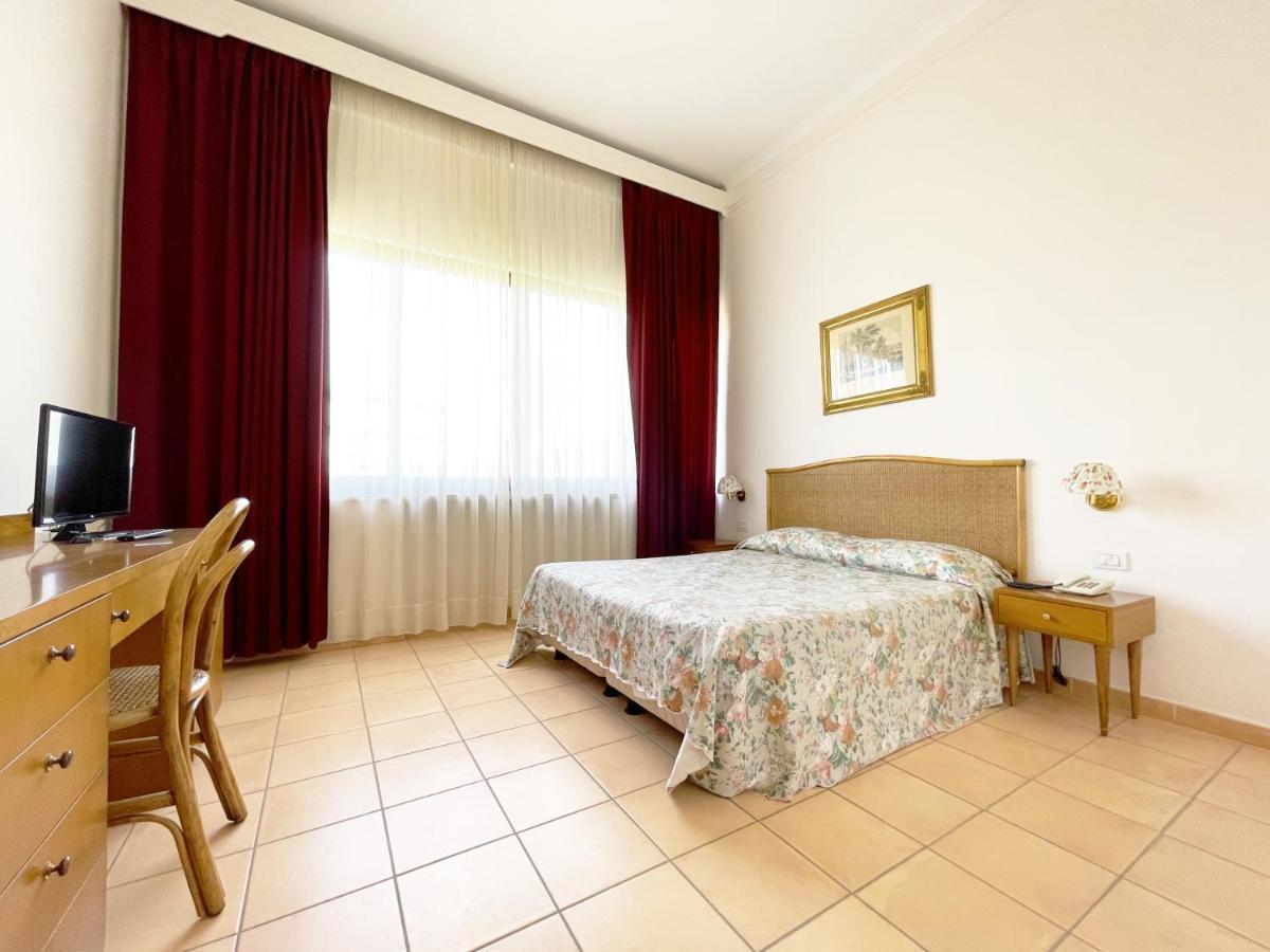 Hotel Reginella Sant'Agata sui due Golfi Eksteriør billede